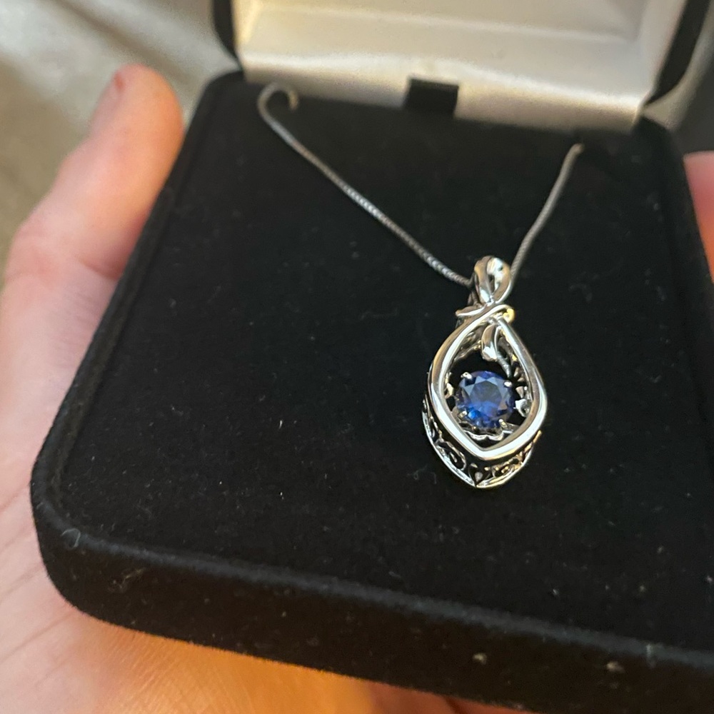 New Blue Sapphire Necklace, Never worn!
